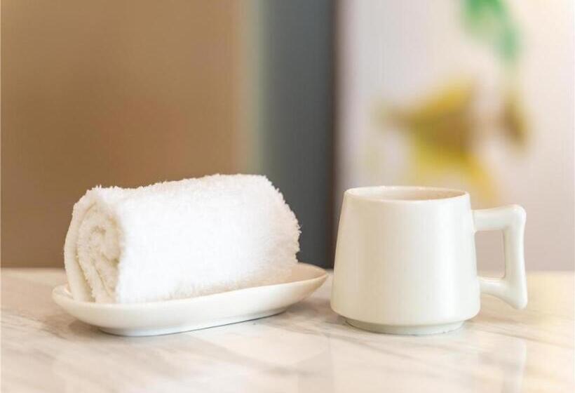 Lavande Hotel Nanchang Qingshan Metro Station