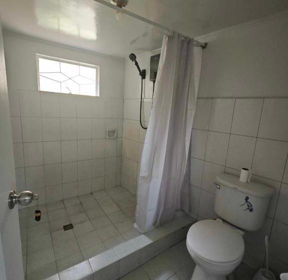 פנסיון 2600 Trancoville Transient House