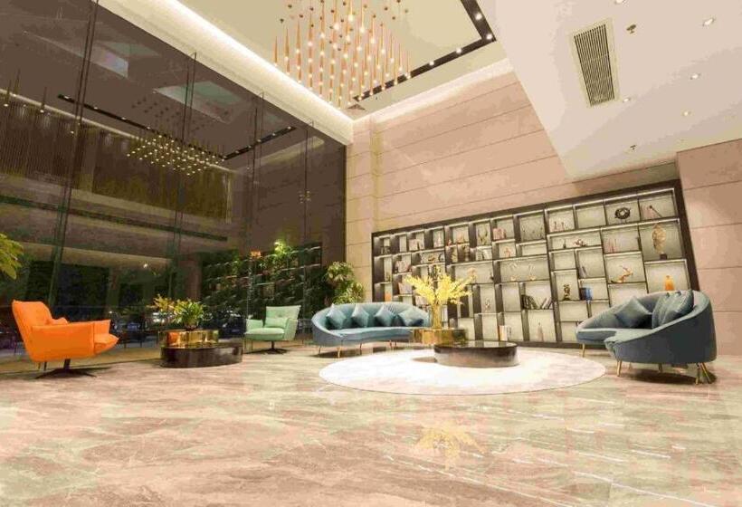 Starway Hotel Zhongshan Caihong Avenue Oasis Park