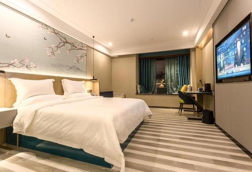 Starway Hotel Zhongshan Caihong Avenue Oasis Park
