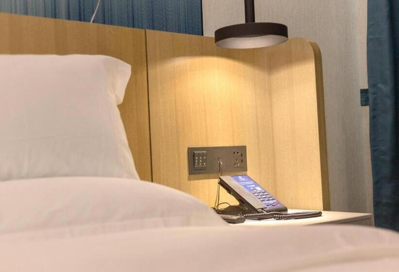 Starway Hotel Zhongshan Caihong Avenue Oasis Park