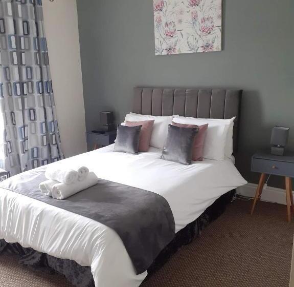 호스텔 Stag And Pheasant Inn