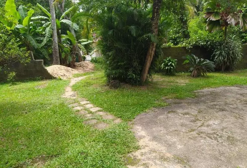 Ambalama Hostel