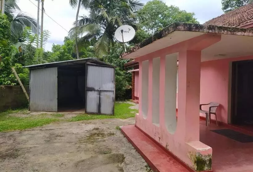 Ambalama Hostel