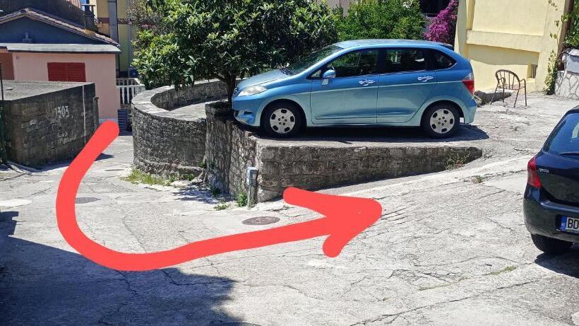 تختخواب و صبحانه Serenita Stone House