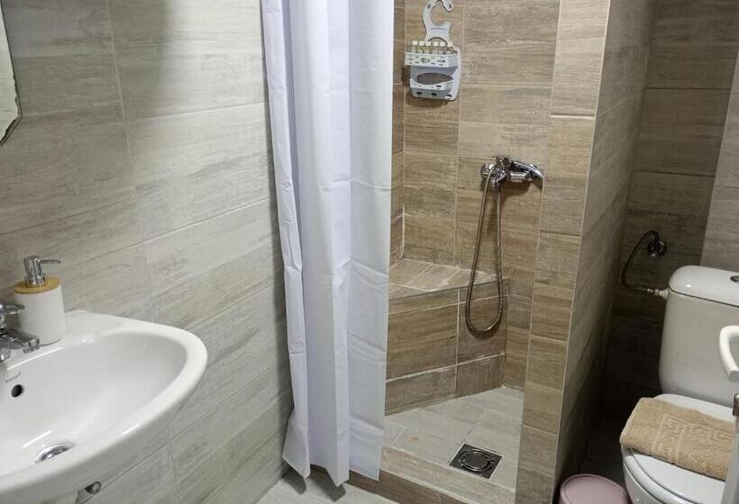 تختخواب و صبحانه Serenita Stone House