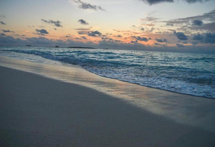 هتل Maaniya Residence