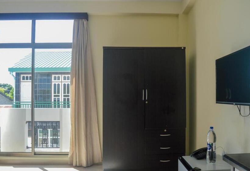 هتل Maaniya Residence