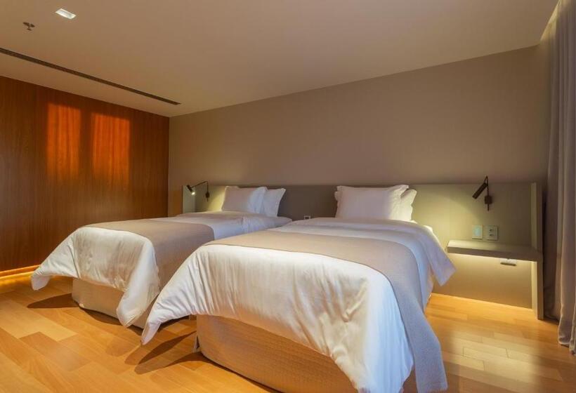 בית מלון כפרי Monã