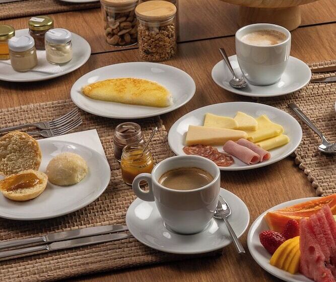 בית מלון כפרי Monã