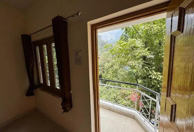 ホテル New Basera