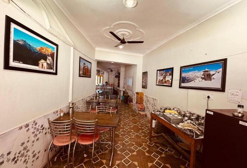 Отель New Basera