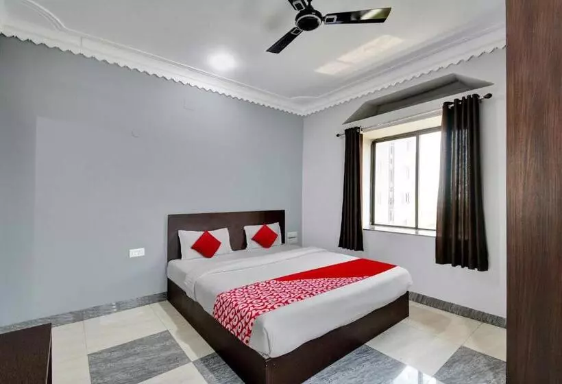 هتل O Shree Ganapati Resort