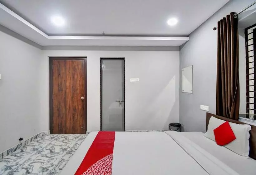 هتل O Shree Ganapati Resort