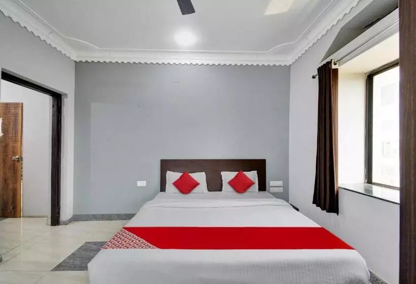 هتل O Shree Ganapati Resort