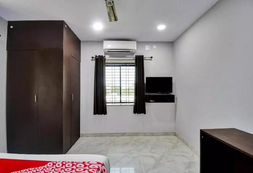 هتل O Shree Ganapati Resort
