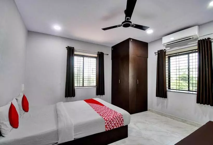 هتل O Shree Ganapati Resort