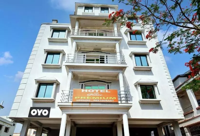 هتل O Shree Ganapati Resort
