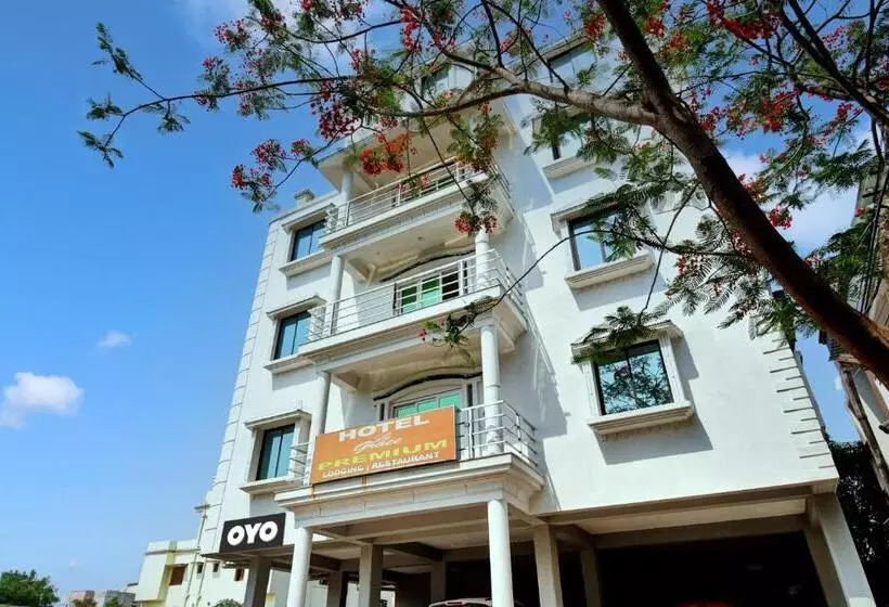 هتل O Shree Ganapati Resort