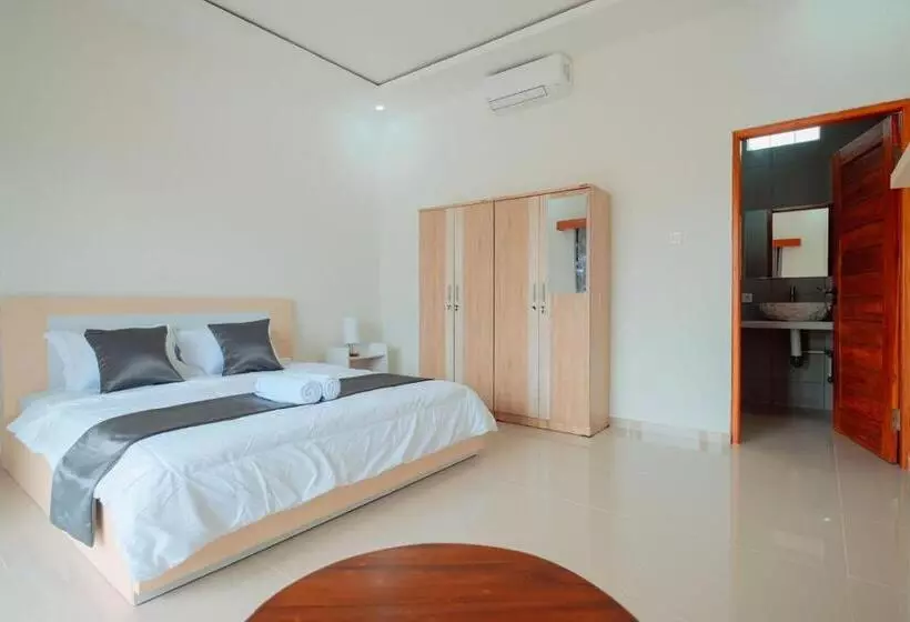 پانسیون Merpati Villa Uluwatu