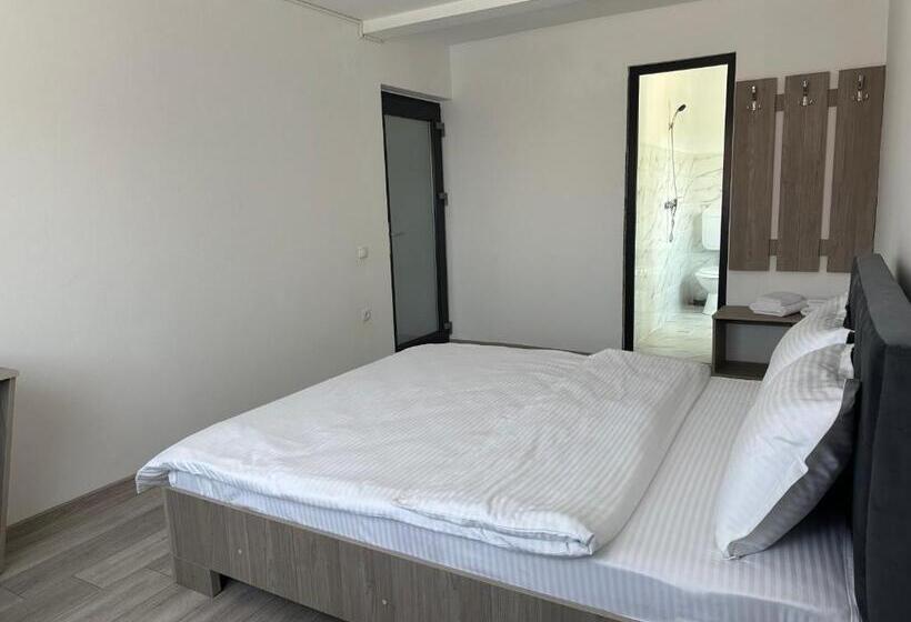 Pensiunea Fellycia & Janett