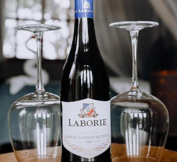 אתר נופש Weru Weru River Lodge