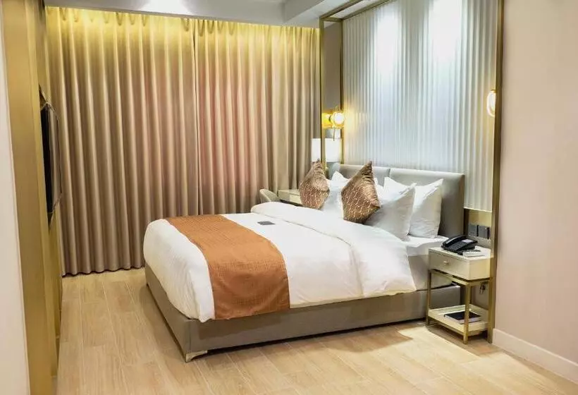 Uma Hotel And Residences