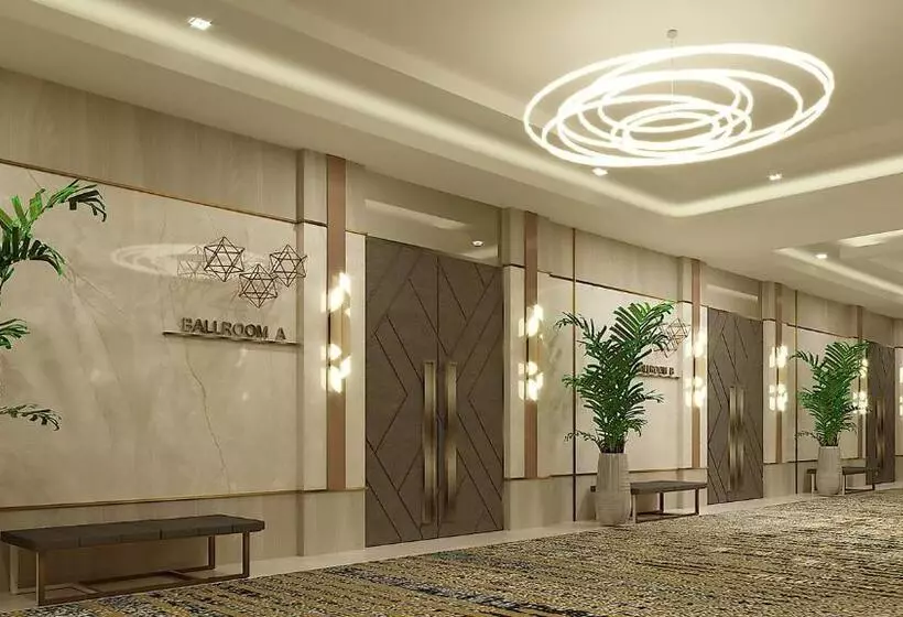 Uma Hotel And Residences