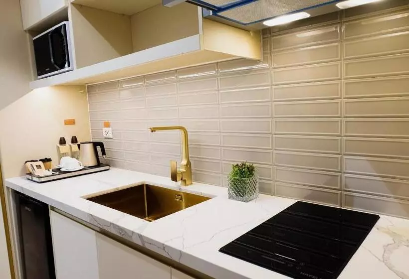 Uma Hotel And Residences