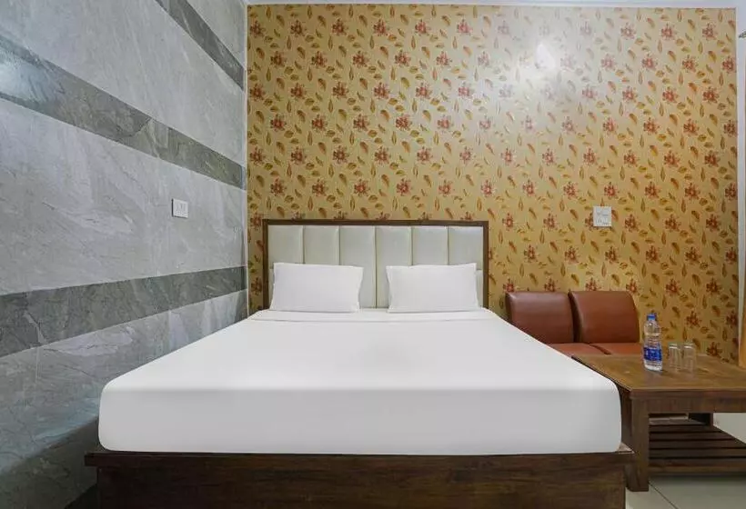 Capital O Hotel Dayal