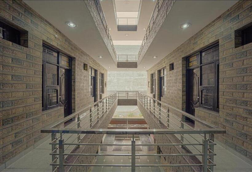 Capital O Hotel Dayal