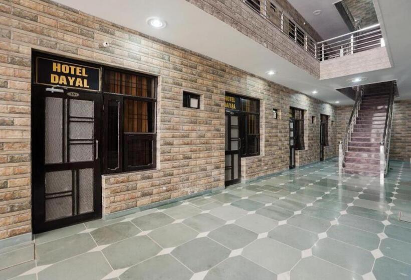 Capital O Hotel Dayal