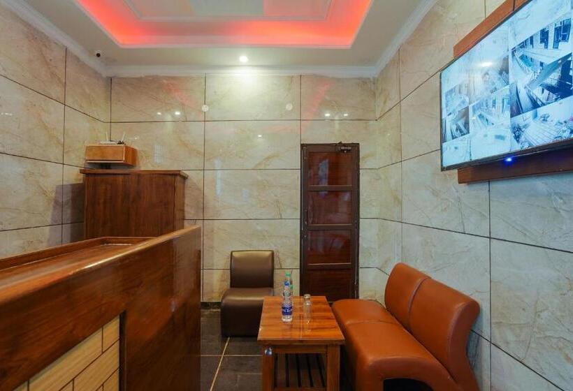 Capital O Hotel Dayal