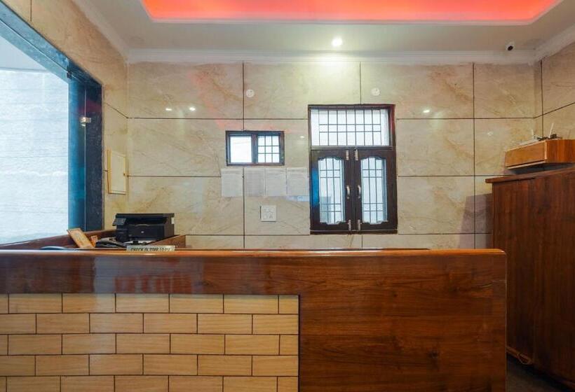 Capital O Hotel Dayal