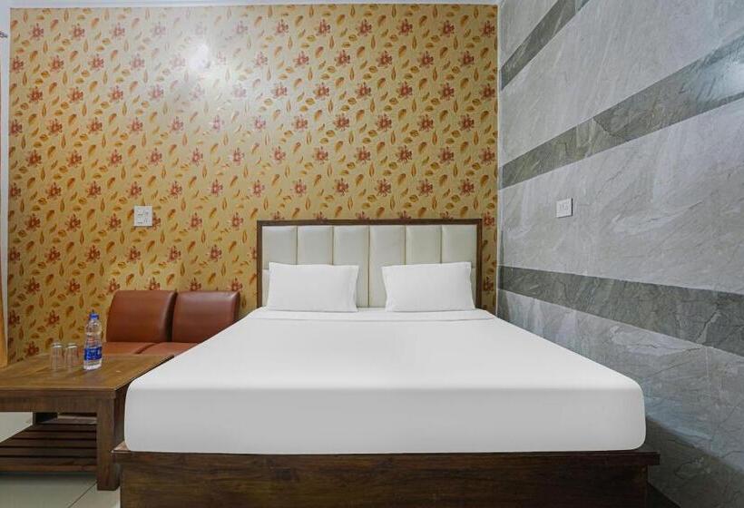 Capital O Hotel Dayal