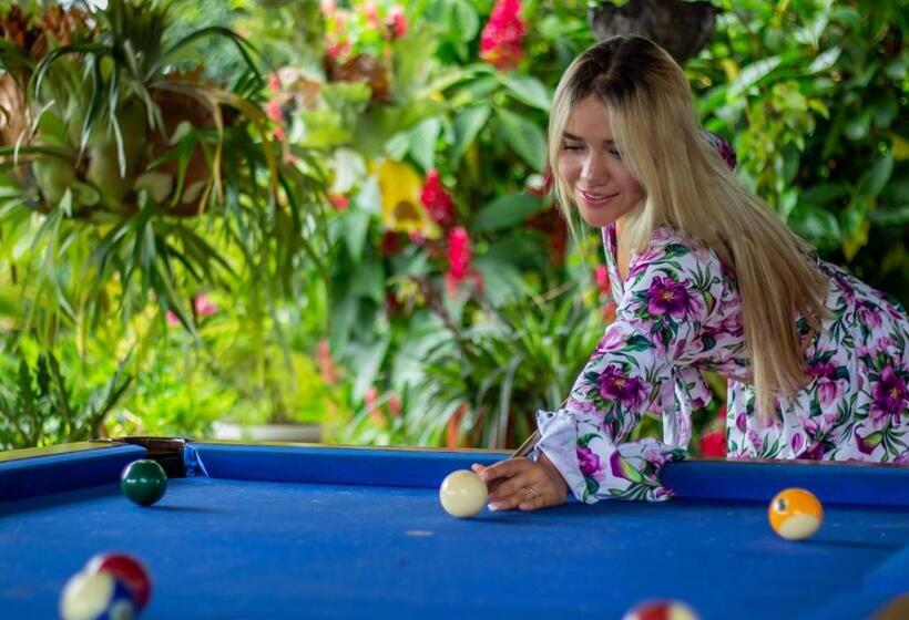 هتل Chalet Alto Bonito