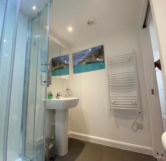 פנסיון Comfortable Cosy Double Ensuite Room  Karibu