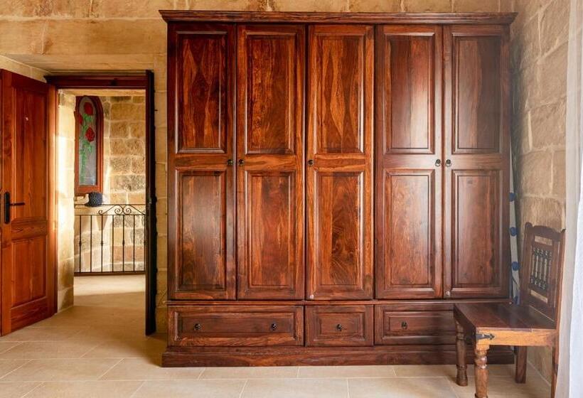 پانسیون Gozo Farmhouse