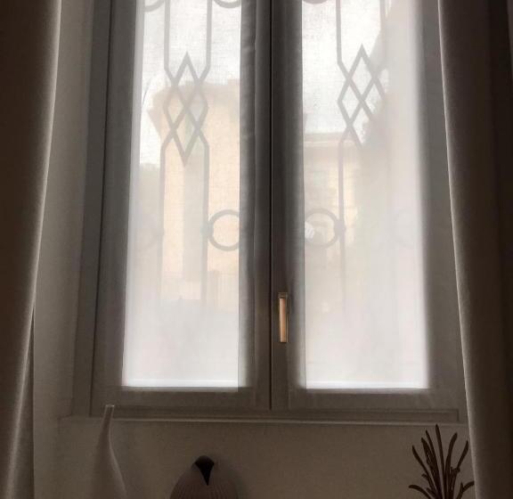 膳宿费 Homesuite Sul Lago Self Checkin