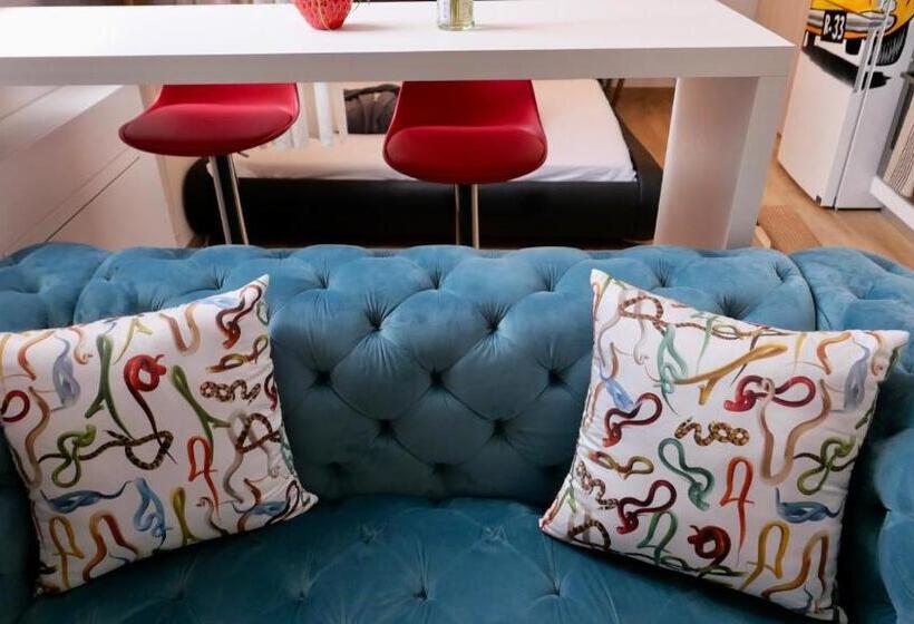 膳宿费 Homesuite Sul Lago Self Checkin