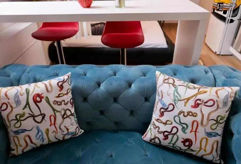 Majatalo Homesuite Sul Lago   Self Checkin