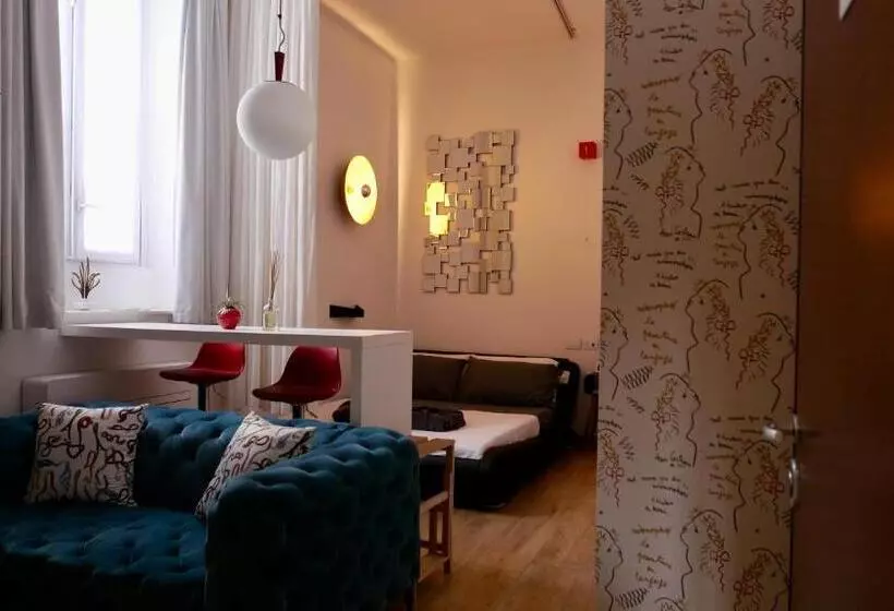 Majatalo Homesuite Sul Lago   Self Checkin