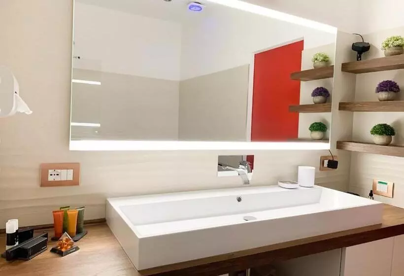 Majatalo Homesuite Sul Lago   Self Checkin