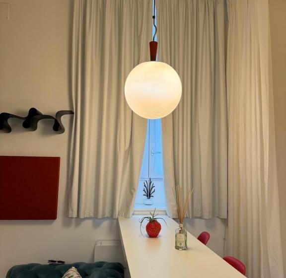 膳宿费 Homesuite Sul Lago Self Checkin