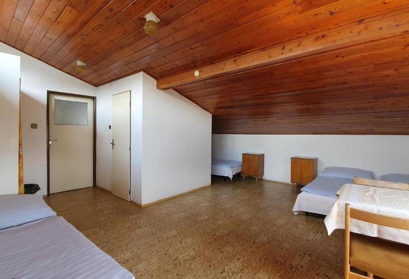 Majatalo Pohodové Ubytování U Přehrady   Chata Bublačka