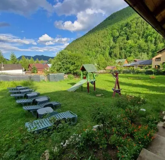 Pensiunea Rossvillas!!