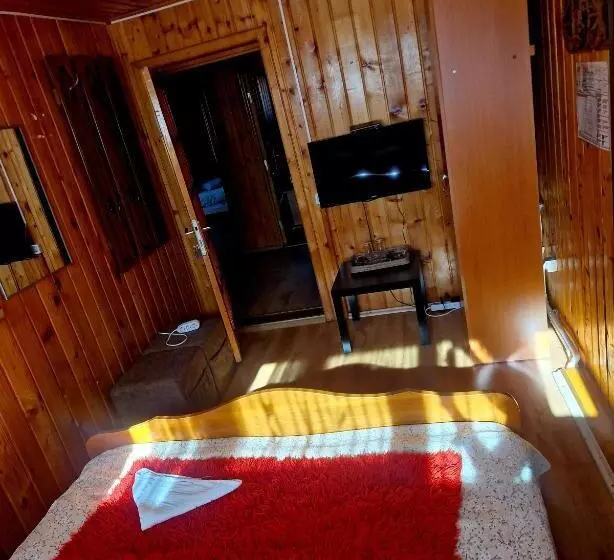 Pensiunea Rossvillas!!