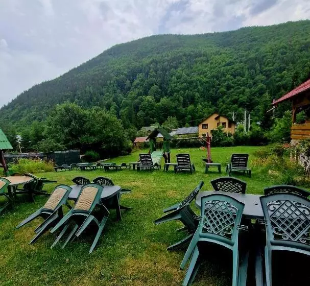 Pensiunea Rossvillas!!