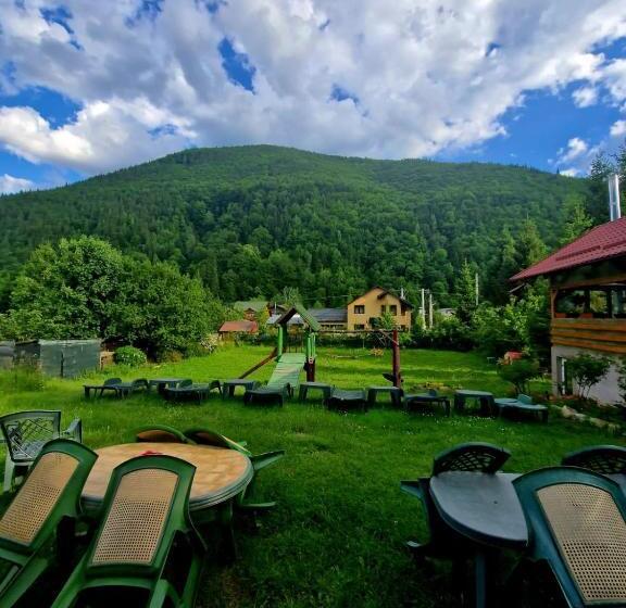 Pensiunea Rossvillas!!