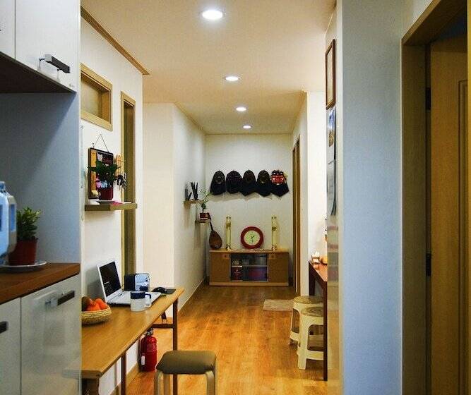 Albergue Ganderak Guest House